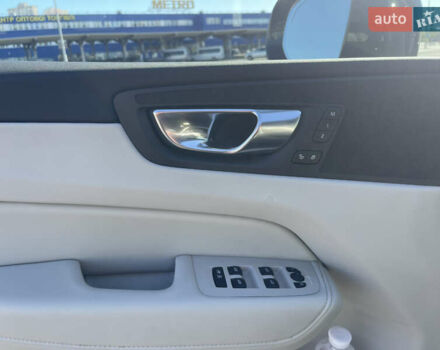 Вольво ХС60 2024 в Киеве на Automoto.ua Черный Вольво ХС60, объемом двигателя 2 л и пробегом 5 тыс. км за 57000 $, фото 17 на Automoto.ua