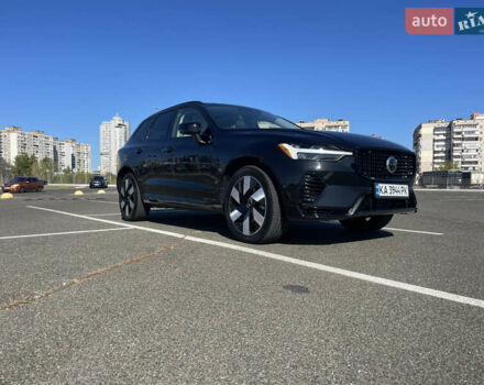 Вольво ХС60 2024 в Киеве на Automoto.ua Черный Вольво ХС60, объемом двигателя 2 л и пробегом 5 тыс. км за 57000 $, фото 14 на Automoto.ua