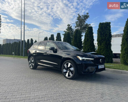 Вольво ХС60 2024 в Киеве на Automoto.ua Черный Вольво ХС60, объемом двигателя 2 л и пробегом 5 тыс. км за 57000 $, фото 1 на Automoto.ua