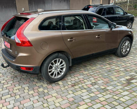 Коричневый Вольво ХС60, объемом двигателя 2.4 л и пробегом 197 тыс. км за 12777 $, фото 3 на Automoto.ua