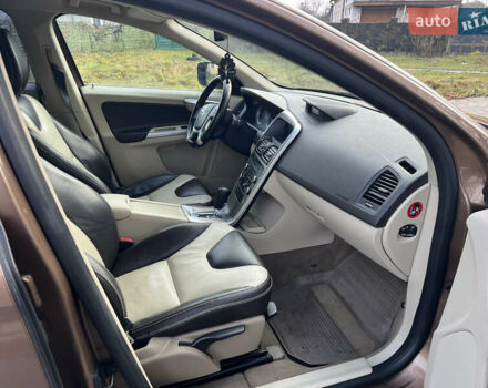 Коричневий Вольво ХС60, об'ємом двигуна 2.4 л та пробігом 275 тис. км за 14500 $, фото 25 на Automoto.ua