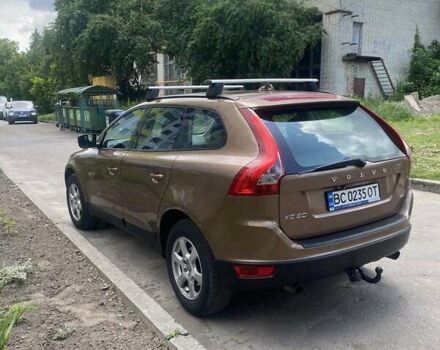 Коричневий Вольво ХС60, об'ємом двигуна 2.4 л та пробігом 325 тис. км за 13800 $, фото 4 на Automoto.ua