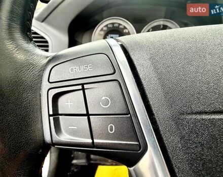 Вольво ХС60 2012 в Киеве на Automoto.ua Коричневый Вольво ХС60, объемом двигателя 2.4 л и пробегом 139 тыс. км за 15200 $, фото 64 на Automoto.ua