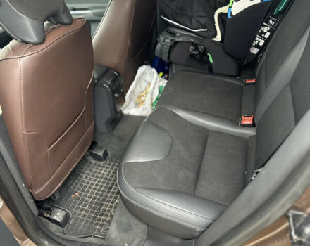 Коричневый Вольво ХС60, объемом двигателя 2.4 л и пробегом 302 тыс. км за 12900 $, фото 22 на Automoto.ua