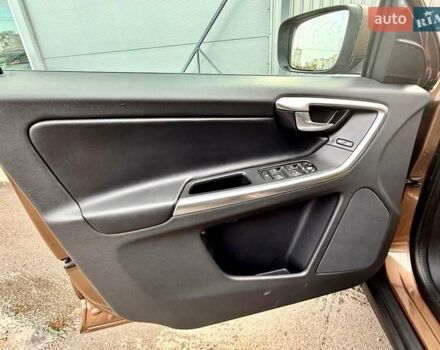 Вольво ХС60 2012 в Киеве на Automoto.ua Коричневый Вольво ХС60, объемом двигателя 2.4 л и пробегом 139 тыс. км за 15200 $, фото 45 на Automoto.ua