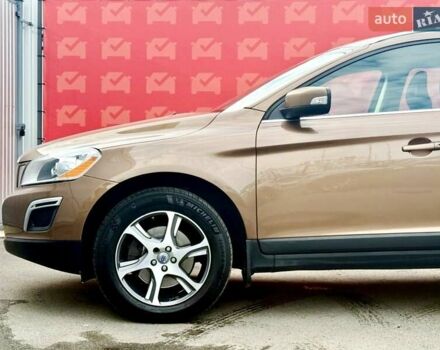 Вольво ХС60 2012 в Киеве на Automoto.ua Коричневый Вольво ХС60, объемом двигателя 2.4 л и пробегом 139 тыс. км за 15200 $, фото 24 на Automoto.ua