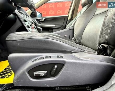 Вольво ХС60 2012 в Киеве на Automoto.ua Коричневый Вольво ХС60, объемом двигателя 2.4 л и пробегом 139 тыс. км за 15200 $, фото 42 на Automoto.ua