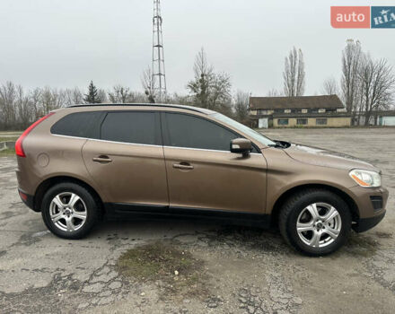 Коричневый Вольво ХС60, объемом двигателя 2.4 л и пробегом 302 тыс. км за 12900 $, фото 8 на Automoto.ua