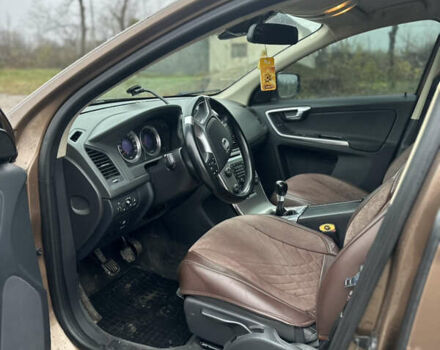 Коричневый Вольво ХС60, объемом двигателя 2.4 л и пробегом 302 тыс. км за 12900 $, фото 26 на Automoto.ua