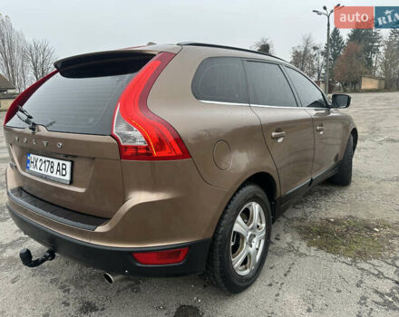 Коричневый Вольво ХС60, объемом двигателя 2.4 л и пробегом 302 тыс. км за 12900 $, фото 7 на Automoto.ua