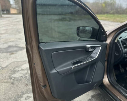 Коричневый Вольво ХС60, объемом двигателя 2.4 л и пробегом 302 тыс. км за 12900 $, фото 25 на Automoto.ua