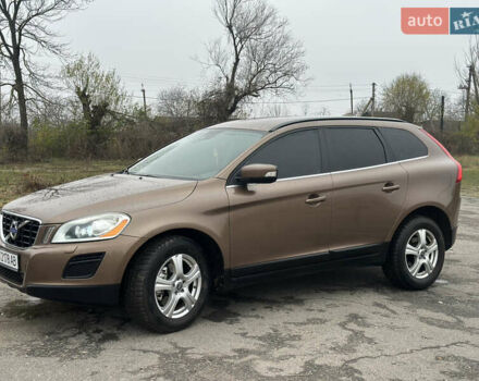 Коричневый Вольво ХС60, объемом двигателя 2.4 л и пробегом 302 тыс. км за 12900 $, фото 12 на Automoto.ua