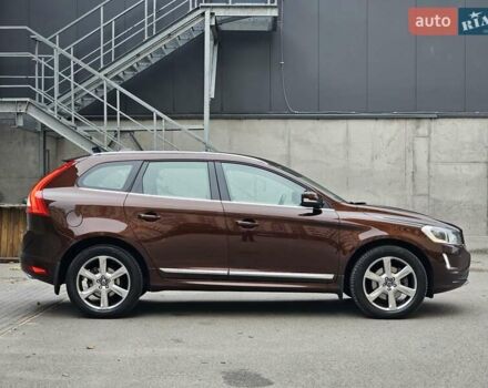 Вольво ХС60 2013 у Києві на Automoto.ua Коричневий Вольво ХС60, об'ємом двигуна 2.4 л та пробігом 117 тис. км за 21999 $, фото 5 на Automoto.ua