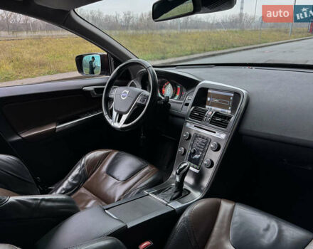 Коричневый Вольво ХС60, объемом двигателя 2.4 л и пробегом 287 тыс. км за 16500 $, фото 12 на Automoto.ua