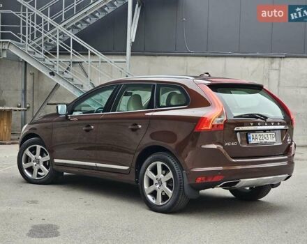 Вольво ХС60 2013 у Києві на Automoto.ua Коричневий Вольво ХС60, об'ємом двигуна 2.4 л та пробігом 117 тис. км за 21999 $, фото 2 на Automoto.ua