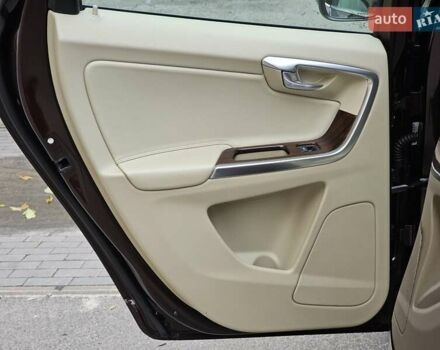 Вольво ХС60 2013 у Києві на Automoto.ua Коричневий Вольво ХС60, об'ємом двигуна 2.4 л та пробігом 117 тис. км за 21999 $, фото 60 на Automoto.ua