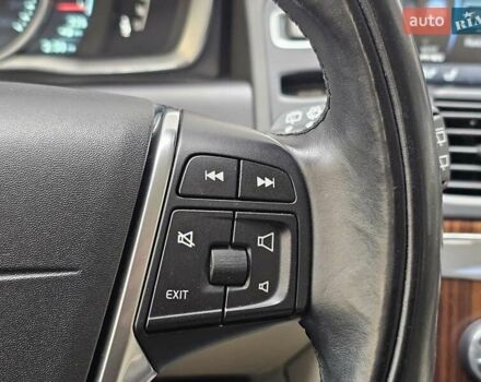 Вольво ХС60 2013 у Києві на Automoto.ua Коричневий Вольво ХС60, об'ємом двигуна 2.4 л та пробігом 117 тис. км за 21999 $, фото 39 на Automoto.ua