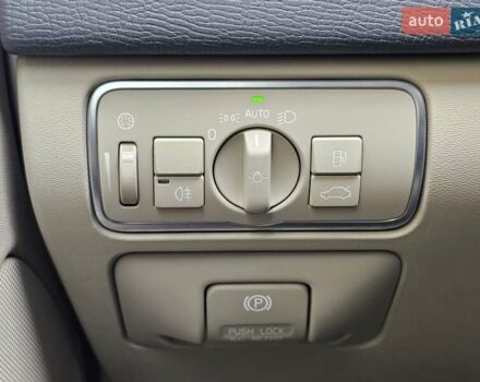 Вольво ХС60 2013 у Києві на Automoto.ua Коричневий Вольво ХС60, об'ємом двигуна 2.4 л та пробігом 117 тис. км за 21999 $, фото 42 на Automoto.ua