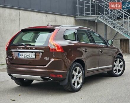 Вольво ХС60 2013 у Києві на Automoto.ua Коричневий Вольво ХС60, об'ємом двигуна 2.4 л та пробігом 117 тис. км за 21999 $, фото 4 на Automoto.ua