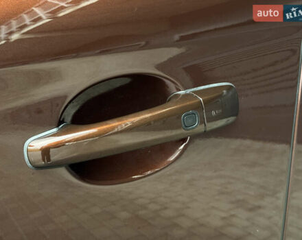 Коричневый Вольво ХС60, объемом двигателя 2.4 л и пробегом 287 тыс. км за 16500 $, фото 26 на Automoto.ua