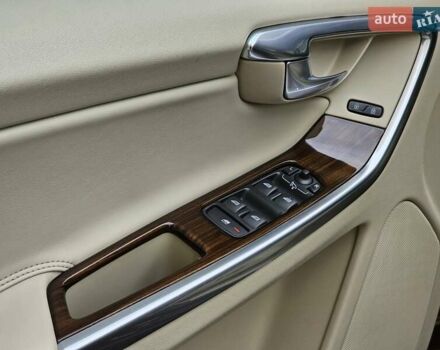 Вольво ХС60 2013 у Києві на Automoto.ua Коричневий Вольво ХС60, об'ємом двигуна 2.4 л та пробігом 117 тис. км за 21999 $, фото 30 на Automoto.ua