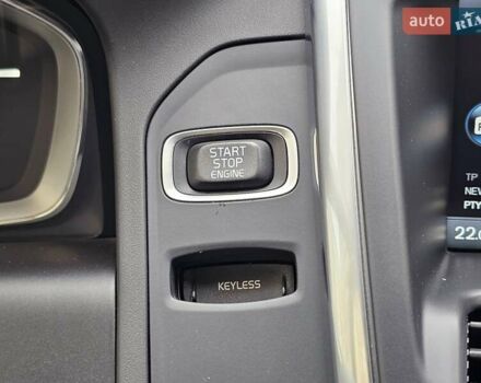 Вольво ХС60 2013 у Києві на Automoto.ua Коричневий Вольво ХС60, об'ємом двигуна 2.4 л та пробігом 117 тис. км за 21999 $, фото 41 на Automoto.ua