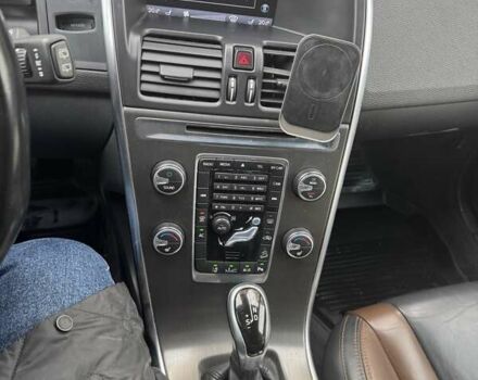 Коричневый Вольво ХС60, объемом двигателя 2.4 л и пробегом 287 тыс. км за 18000 $, фото 7 на Automoto.ua