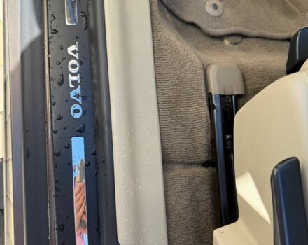 Коричневий Вольво ХС60, об'ємом двигуна 2.4 л та пробігом 310 тис. км за 18000 $, фото 12 на Automoto.ua