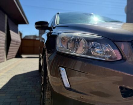 Коричневий Вольво ХС60, об'ємом двигуна 2.4 л та пробігом 310 тис. км за 18000 $, фото 4 на Automoto.ua