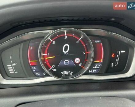 Коричневый Вольво ХС60, объемом двигателя 2.4 л и пробегом 257 тыс. км за 23900 $, фото 26 на Automoto.ua