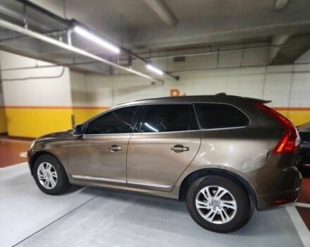 Коричневый Вольво ХС60, объемом двигателя 2 л и пробегом 96 тыс. км за 8095 $, фото 2 на Automoto.ua