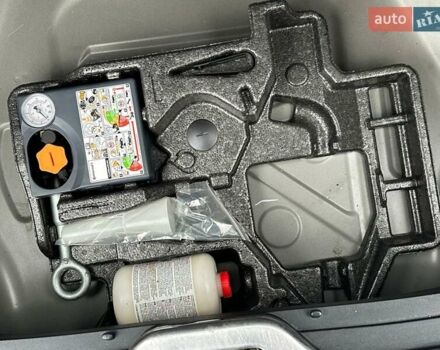 Коричневый Вольво ХС60, объемом двигателя 2.4 л и пробегом 257 тыс. км за 23900 $, фото 21 на Automoto.ua