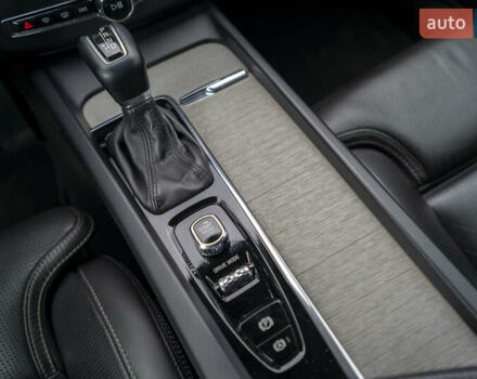 Коричневий Вольво ХС60, об'ємом двигуна 1.97 л та пробігом 200 тис. км за 31990 $, фото 26 на Automoto.ua