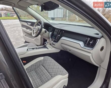 Коричневый Вольво ХС60, объемом двигателя 2 л и пробегом 185 тыс. км за 29199 $, фото 52 на Automoto.ua