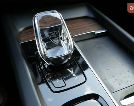 Вольво ХС60 2021 в Львове на Automoto.ua Коричневый Вольво ХС60, объемом двигателя 2 л и пробегом 141 тыс. км за 43500 $, фото 41 на Automoto.ua