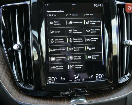 Вольво ХС60 2021 в Львове на Automoto.ua Коричневый Вольво ХС60, объемом двигателя 2 л и пробегом 141 тыс. км за 43500 $, фото 46 на Automoto.ua