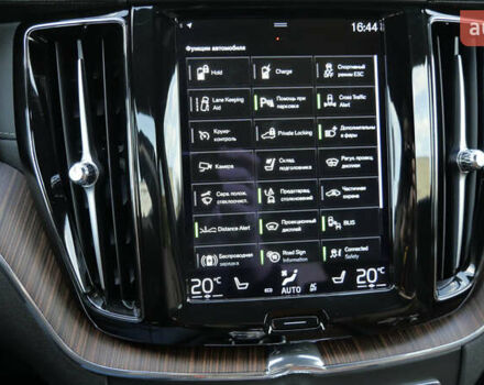 Вольво ХС60 2021 в Львове на Automoto.ua Коричневый Вольво ХС60, объемом двигателя 2 л и пробегом 141 тыс. км за 43500 $, фото 45 на Automoto.ua