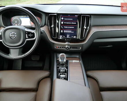 Вольво ХС60 2021 в Львове на Automoto.ua Коричневый Вольво ХС60, объемом двигателя 2 л и пробегом 141 тыс. км за 43500 $, фото 34 на Automoto.ua