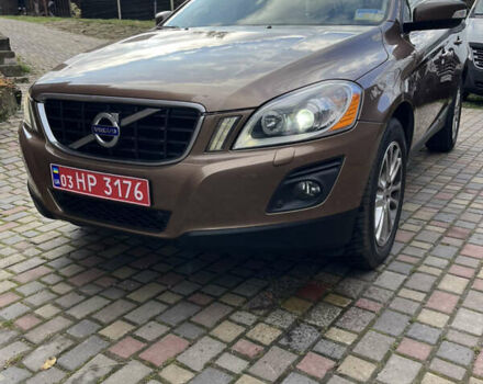 Коричневый Вольво ХС60, объемом двигателя 2.4 л и пробегом 197 тыс. км за 12777 $, фото 1 на Automoto.ua