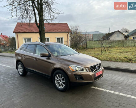 Коричневий Вольво ХС60, об'ємом двигуна 2.4 л та пробігом 275 тис. км за 14500 $, фото 1 на Automoto.ua