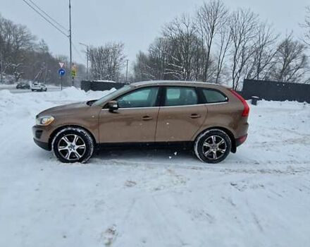 Коричневый Вольво ХС60, объемом двигателя 2.4 л и пробегом 220 тыс. км за 15600 $, фото 1 на Automoto.ua