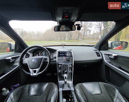 Красный Вольво ХС60, объемом двигателя 2.4 л и пробегом 345 тыс. км за 18500 $, фото 20 на Automoto.ua