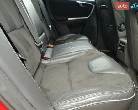 Красный Вольво ХС60, объемом двигателя 2.4 л и пробегом 345 тыс. км за 18500 $, фото 18 на Automoto.ua