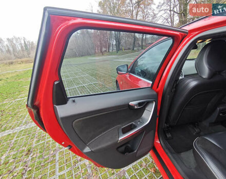 Красный Вольво ХС60, объемом двигателя 2.4 л и пробегом 345 тыс. км за 18500 $, фото 13 на Automoto.ua