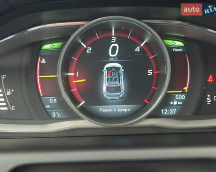 Красный Вольво ХС60, объемом двигателя 2.4 л и пробегом 345 тыс. км за 18500 $, фото 22 на Automoto.ua