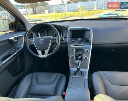 Червоний Вольво ХС60, об'ємом двигуна 2 л та пробігом 100 тис. км за 17500 $, фото 51 на Automoto.ua