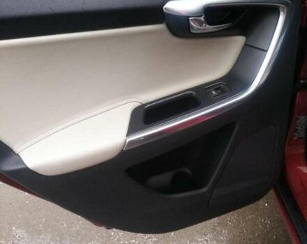 Красный Вольво ХС60, объемом двигателя 2 л и пробегом 55 тыс. км за 25000 $, фото 5 на Automoto.ua