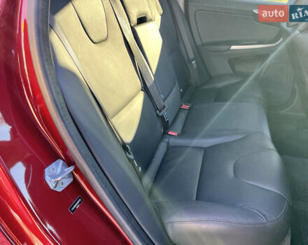 Червоний Вольво ХС60, об'ємом двигуна 2 л та пробігом 100 тис. км за 17500 $, фото 52 на Automoto.ua