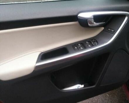 Красный Вольво ХС60, объемом двигателя 2 л и пробегом 55 тыс. км за 25000 $, фото 6 на Automoto.ua