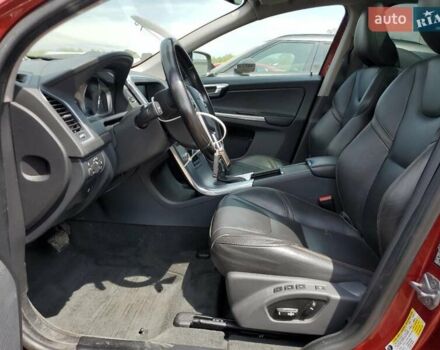 Красный Вольво ХС60, объемом двигателя 2 л и пробегом 100 тыс. км за 3000 $, фото 6 на Automoto.ua